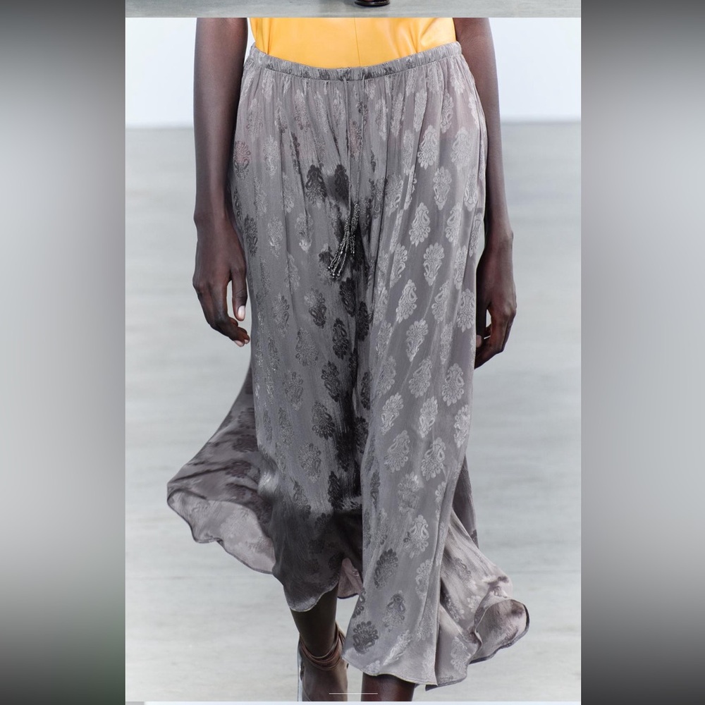 Zara jacquard midi skirt , beaded tassel